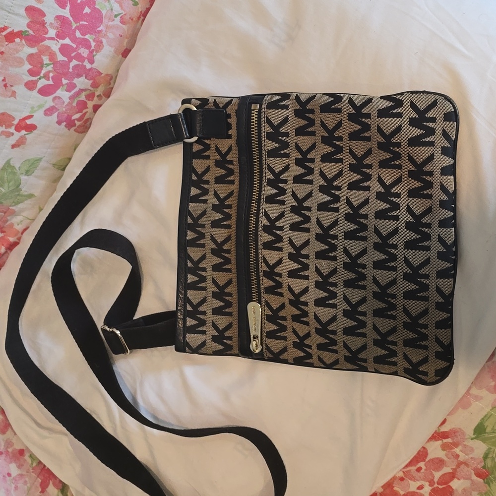 Michael Kors crossbody